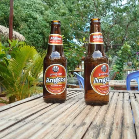 Bia Angkor tại Campuchia.