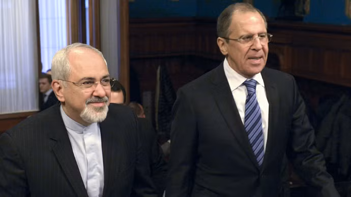 Ngoại trưởng Nga Sergey Lavrov (phải) và Ngoại trưởng Iran Mohammad Javad Zarif.