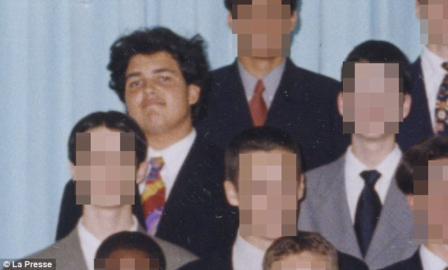 Michael Zehaf-Bibeau (trái). Michael Zehaf-Bibeau (trái).