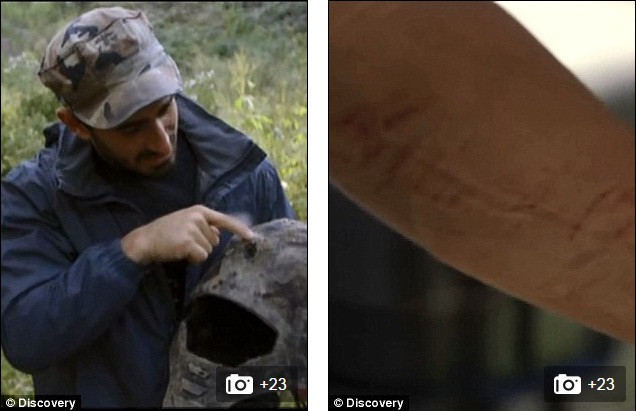 Rosolie khoe các vết lõm trên mũ bảo hiểm và cánh tay sau thử thách.