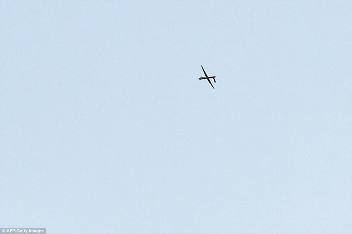 Máy bay không người lái của Mỹ tuần tra phía trên Kobani.