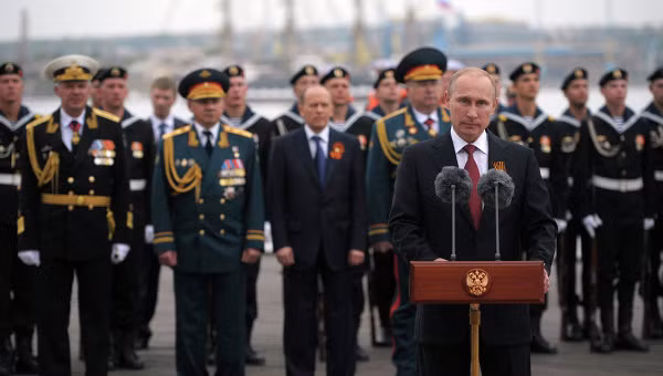 Tổng thống Putin tại căn cứ của Hạm đội Biển Đen hôm 9/5