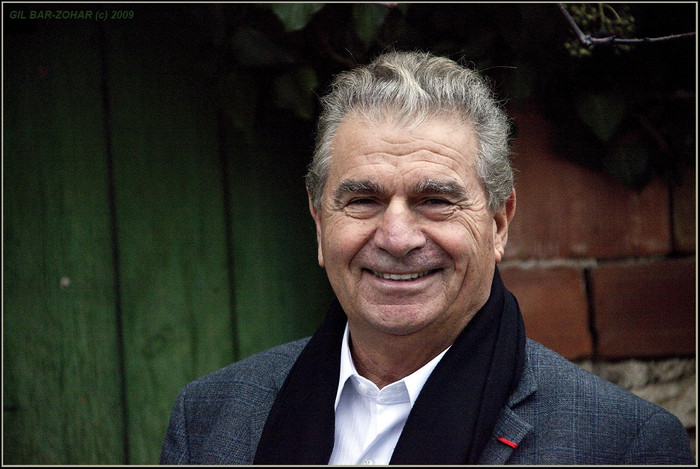 Michael Zar-Bohar - tác giả cuốn "Tiểu sử David Ben Gurion – Lịch sử hình thành nhà nước Israel". Michael Zar-Bohar - tác giả cuốn "Tiểu sử David Ben Gurion – Lịch sử hình thành nhà nước Israel".