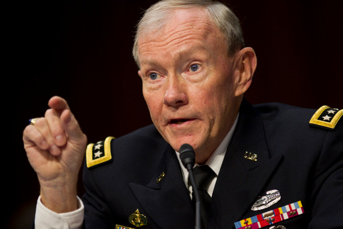 Chủ tịch Hội đồng tham mưu trưởng liên quân Mỹ, tướng Martin Dempsey. Chủ tịch Hội đồng tham mưu trưởng liên quân Mỹ, tướng Martin Dempsey.