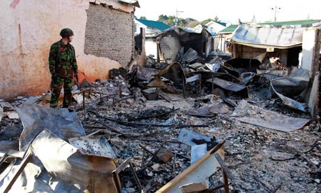 Cảnh tan hoang trên đảo Yeonpyeong sau trận pháo kích của Triều Tiên năm 2010. Cảnh tan hoang trên đảo Yeonpyeong sau trận pháo kích của Triều Tiên năm 2010.