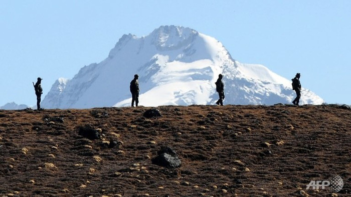 Binh sĩ Ấn Độ tuần tra trên khu vực biên giới với Trung Quốc.