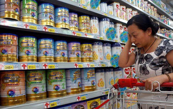 Abbott Laboratories (ABT) tuyên bố sẽ giảm 12% giá sữa công thức cho trẻ em.