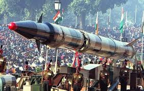 Trong khi tổng số đầu đạn hạt nhân toàn cầu đã giảm, nhưng SIPRI dự báo nó không giúp làm mối đe dọa hạt nhân giảm sút đáng kể. Trong khi tổng số đầu đạn hạt nhân toàn cầu đã giảm, nhưng SIPRI dự báo nó không giúp làm mối đe dọa hạt nhân giảm sút đáng kể.