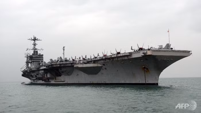 Tàu USS George Washington.