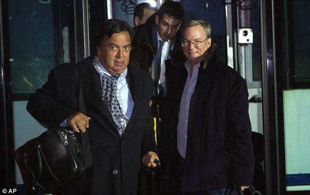 Chủ tịch Google và cựu Thống đốc bang New Mexico của Mỹ Bill