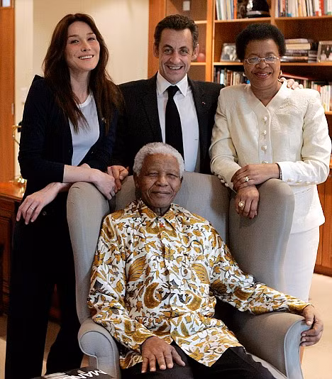 Vợ chồng cựu Tổng thống Pháp Nicolas Sarkozy.