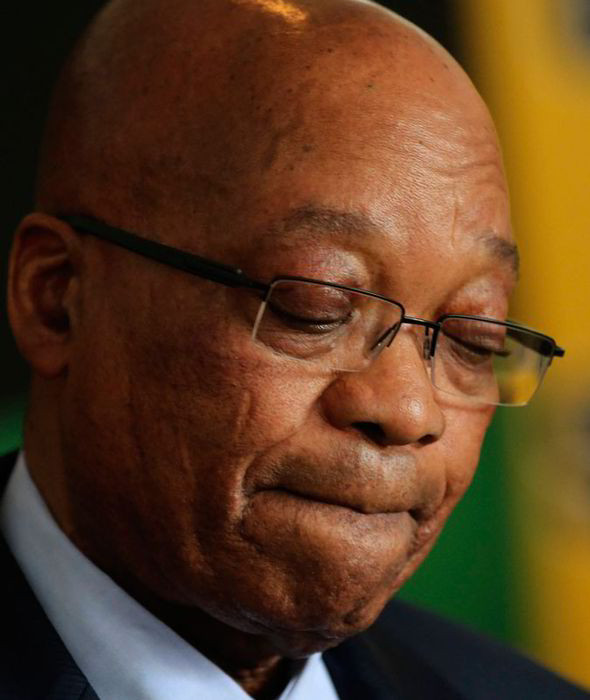 Tổng thống Zuma đã hủy chuyến đi Mozambique vì tình trạng sức khỏe của ông Mandela diễn biến xấu đi. Tổng thống Zuma đã hủy chuyến đi Mozambique vì tình trạng sức khỏe của ông Mandela diễn biến xấu đi.