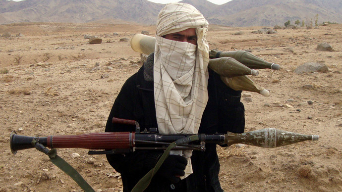 Một chiến binh Taliban. Một chiến binh Taliban.