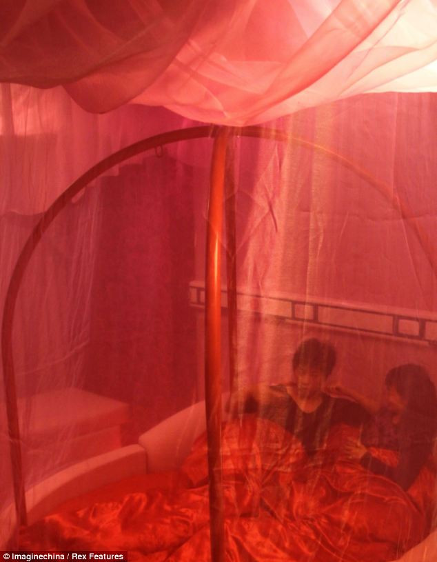 Một đêm nghỉ tại căn phòng này có giá 880 tệ Một đêm nghỉ tại căn phòng này có giá 880 tệ