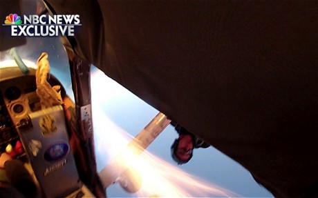 Một trong hai viên phi công điều khiểm máy bay trong vụ va chạm