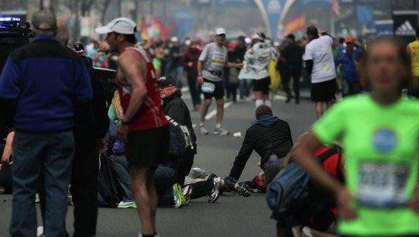 Những hình ảnh trong vụ tấn công ở Boston khiến nhiều người Mỹ cảm thấy dường như đã trở nên quen thuộc. Những hình ảnh trong vụ tấn công ở Boston khiến nhiều người Mỹ cảm thấy dường như đã trở nên quen thuộc.