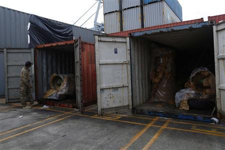 12 động cơ MiG đã được tìm thấy trong conteiner thứ 8 này.