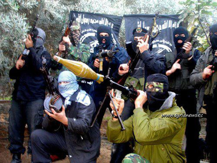 Các chiến binh thuộc Mặt trận al-Nursa liên kết với al-Qaeda chiến đấu chống lại quân đội Syria tại Syria. Các chiến binh thuộc Mặt trận al-Nursa liên kết với al-Qaeda chiến đấu chống lại quân đội Syria tại Syria.