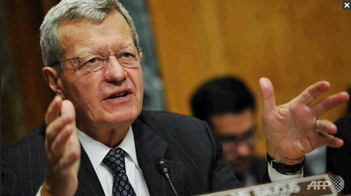 Thượng nghị sĩ Max Baucus. Thượng nghị sĩ Max Baucus.