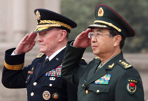 Tướng Martin Dempsey (trái) và Phòng Thanh Phong, Tổng tham mưu trưởng quân đội Trung Quốc tại Bắc Kinh Tướng Martin Dempsey (trái) và Phòng Thanh Phong, Tổng tham mưu trưởng quân đội Trung Quốc tại Bắc Kinh