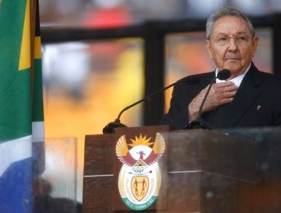 Chủ tịch Cuba Raul Castro.