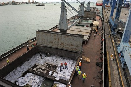 Tàu hàng Triều Tiên bị bắt giữ tại Panama.