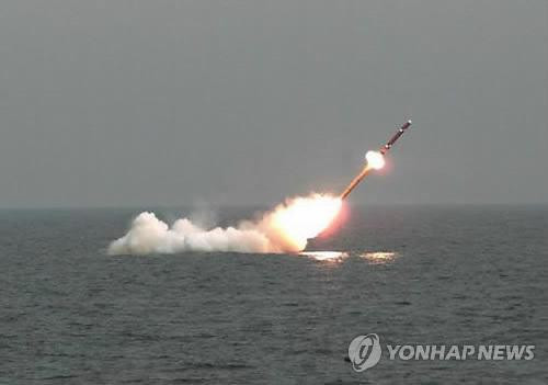 Hàn Quốc đã không tham gia vào hê thống phòng thủ tên lửa toàn cầu do Mỹ dẫn đầu mà từng bước xây dựng hệ thống phòng thủ tên lửa tầm thấp độc lập của riêng mình