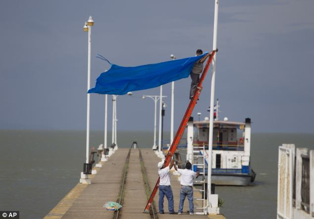 Phe đối lập thì nói dự án này quá vội vàng.