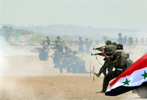 Quân đội Syria tiến vào nơi trú ẩn của phe nổi dậy tại Latakia. Quân đội Syria tiến vào nơi trú ẩn của phe nổi dậy tại Latakia.