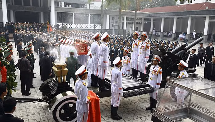 Nghi thức rước linh cữu Đại tướng. Nghi thức rước linh cữu Đại tướng.