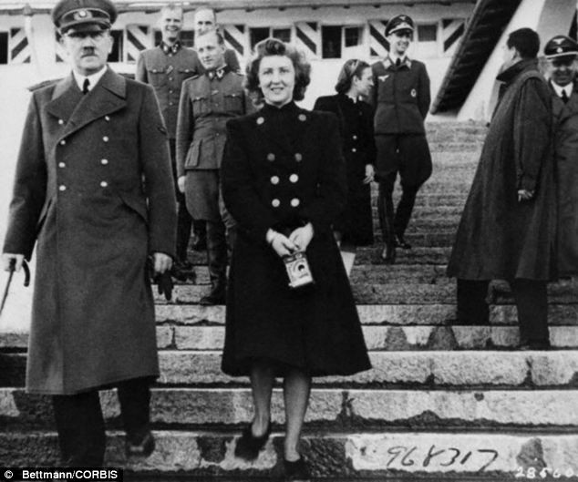 Adolf Hitler và Eva Braun Adolf Hitler và Eva Braun
