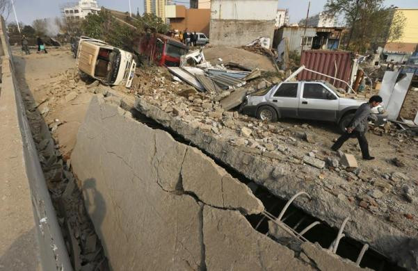 Vụ nổ còn gây thiệt hại cho cả nhà cửa.