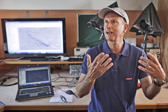 Nhà khảo cổ học người Pháp Franck Goddio. Nhà khảo cổ học người Pháp Franck Goddio.