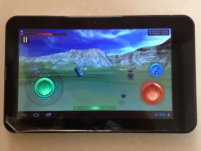 Một trò chơi khác là "Tank War" nhằm tìm diệt xe tăng, khá giống trò chơi tương tự của Trung Quốc. Một trò chơi khác là "Tank War" nhằm tìm diệt xe tăng, khá giống trò chơi tương tự của Trung Quốc.