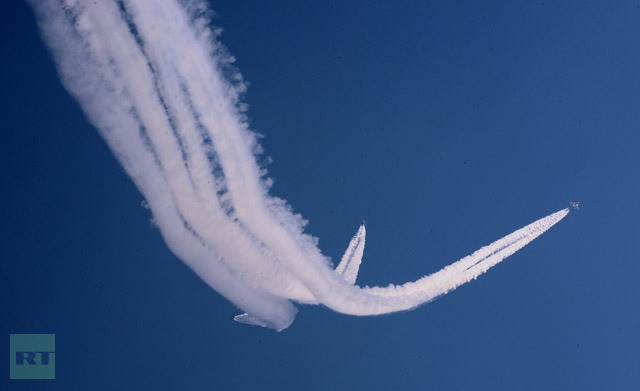 Màn trình diễn trên không của quân đội Ấn Độ trong lễ diễu hành ngày 26/1.