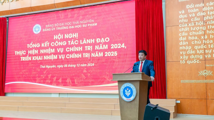 Đồng chí Hà Trần Phương - Bí thư Đảng ủy phát biểu khai mạc Hội nghị Đồng chí Hà Trần Phương - Bí thư Đảng ủy phát biểu khai mạc Hội nghị