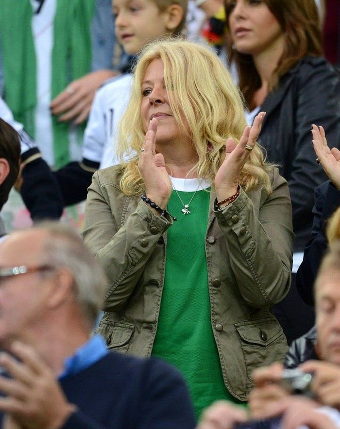 Daniela - vợ HLV Joachim Loew Daniela - vợ HLV Joachim Loew