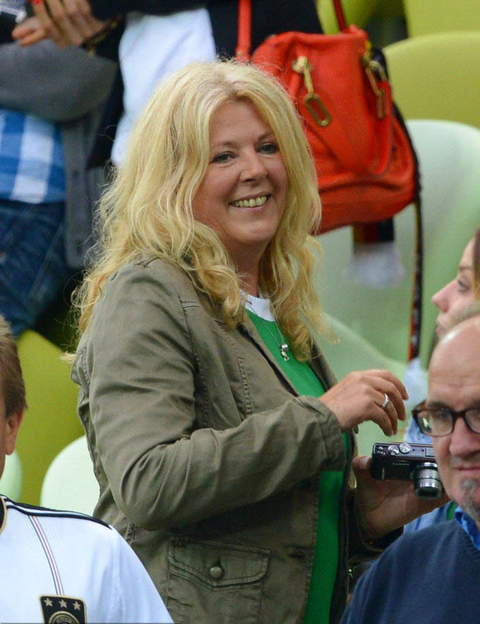 Daniela - vợ HLV Joachim Loew Daniela - vợ HLV Joachim Loew