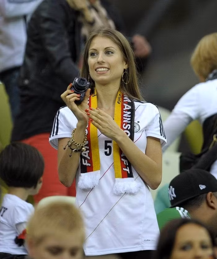 Người đẹp Cathy Fischer - bạn gái của Mats Hummels