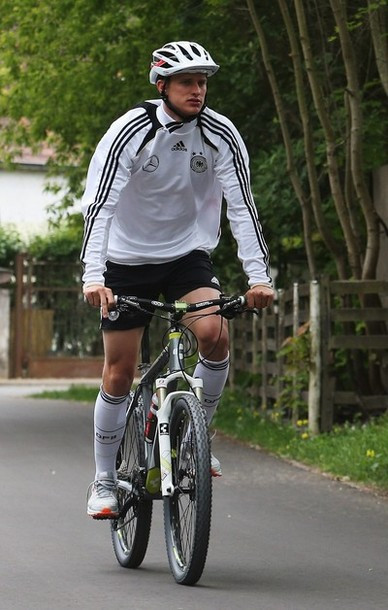 Lars Bender Lars Bender