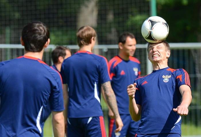 Đội tuyển Nga luyện tập đánh đầu. Đội tuyển Nga luyện tập đánh đầu.