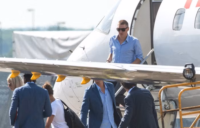 Các cầu thủ Đức đã về tới sân bay Frankfurt