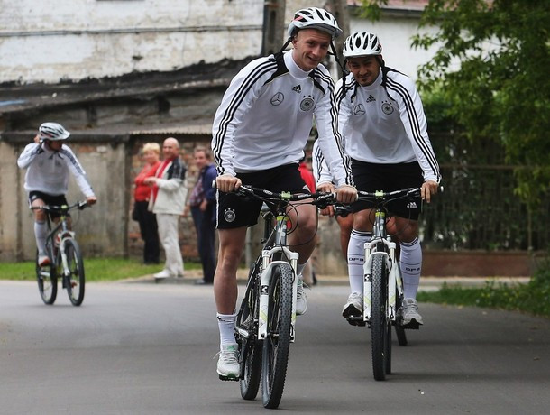 Marco Reus và Ilkay Guendogan Marco Reus và Ilkay Guendogan