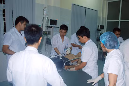 Sức khỏe của 41 người sống sót trong vụ tai nạn xe khách Lào Cai ảnh 1 Sức khỏe của 41 người sống sót trong vụ tai nạn xe khách Lào Cai ảnh 1
