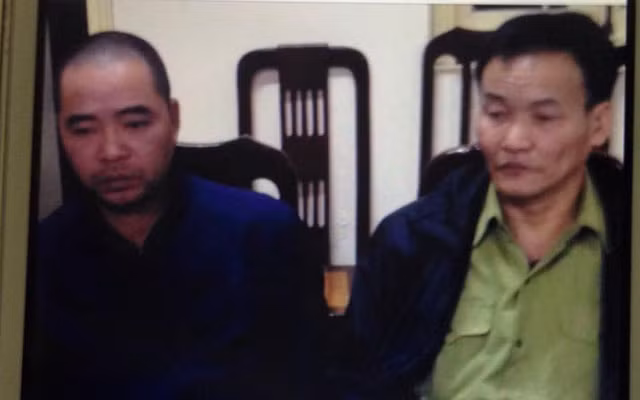 Hai đối tượng Thắng và Hùng tại cơ quan điều tra