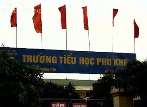 Bắt học sinh may đồng phục: Trên không bảo nhưng dưới lại làm? ảnh 2