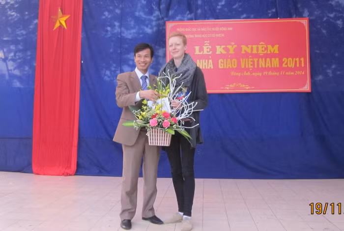 Thầy Trương Văn Diện trong dịp kỷ niệm Ngày Nhà giáo Việt Nam 20/11 tại Trường THCS Pascal