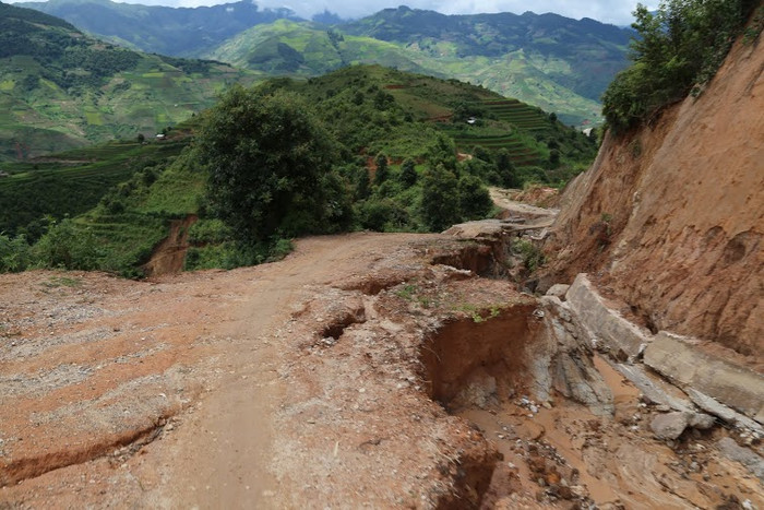 Cõng chữ lên vùng cao Páo Sơ Dào ảnh 3 Cõng chữ lên vùng cao Páo Sơ Dào ảnh 3