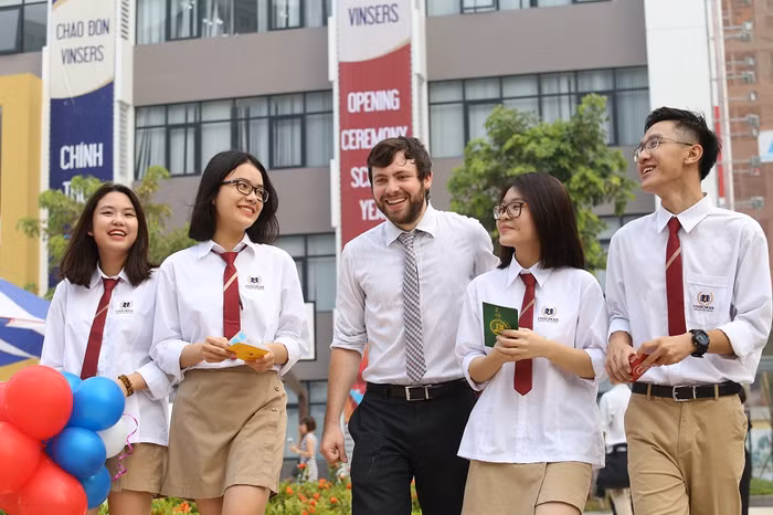 Vinschool triển khai chương trình Song ngữ quốc tế Cambridge.