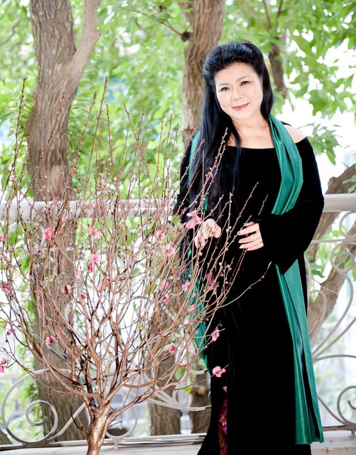 Nữ họa sĩ Văn Dương Thành.